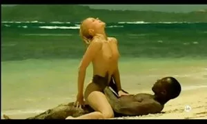 ახალგაზრდა თეთრი ქერ ...